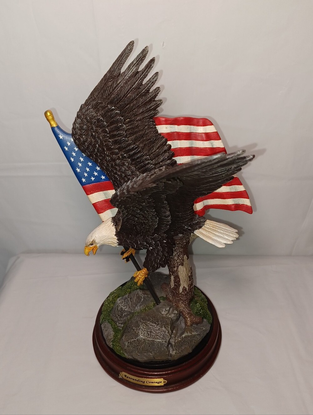 The Bradford Exchange American Pride Series "Resounding Courage" Sculpture Art